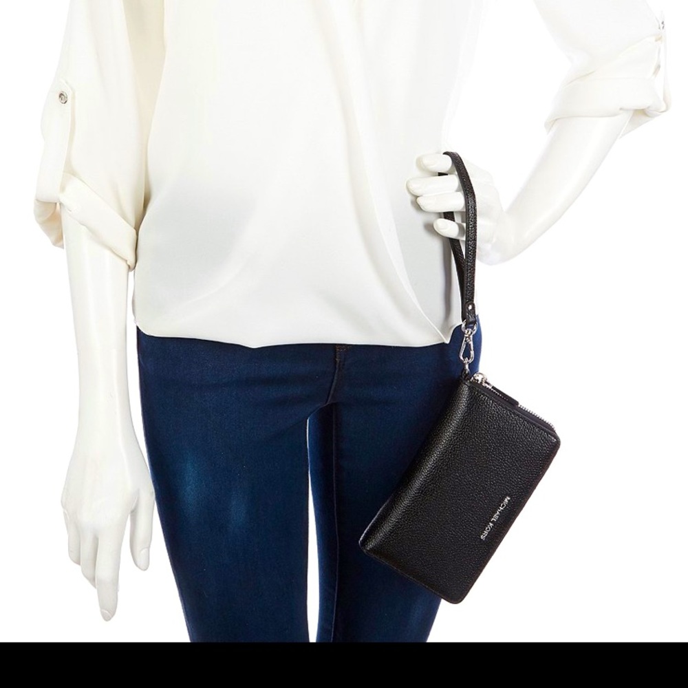 Michael Kors black leather jet set wallet